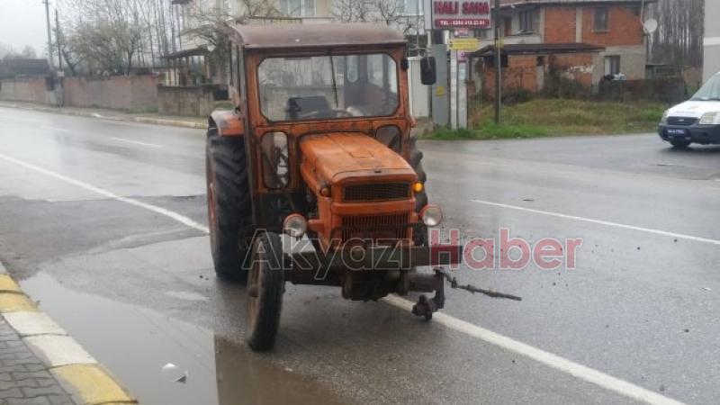 Traktörle otomobil çarpıştı 1 yaralı
