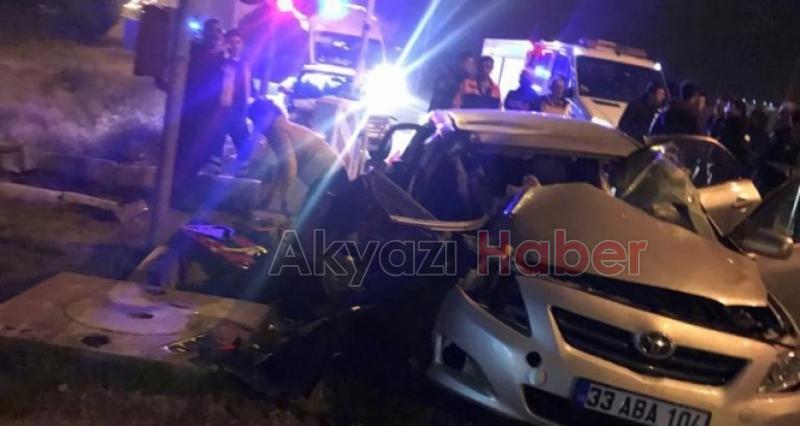 Tren otomobile çarptı:1 ölü, 2 yaralı