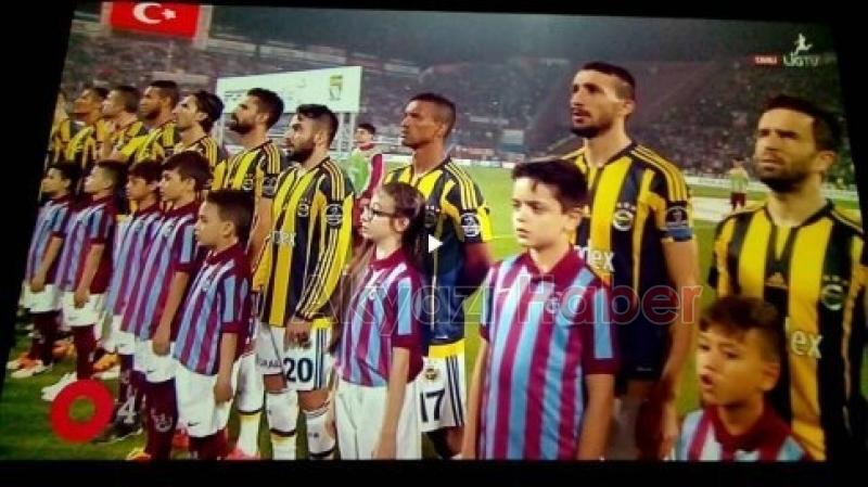 TS-FB Maçında Seremonide Bir Akyazılı