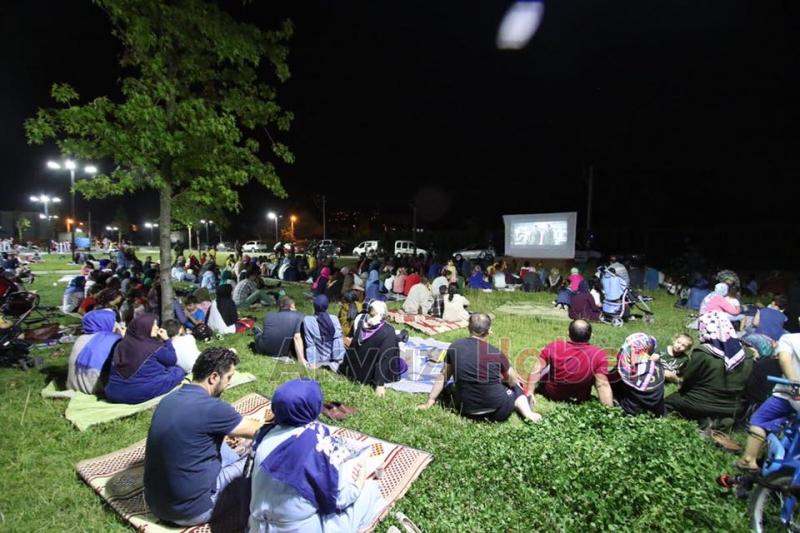 TÜGVA AKYAZI SiNEMA  ETKiNiKLERi DEVAM EDiYOR