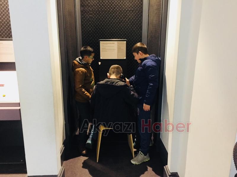 Tügva Akyazı’dan Karne Hediyesi