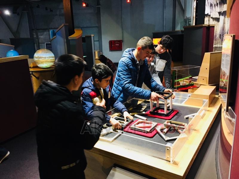 Tügva Akyazı’dan Karne Hediyesi