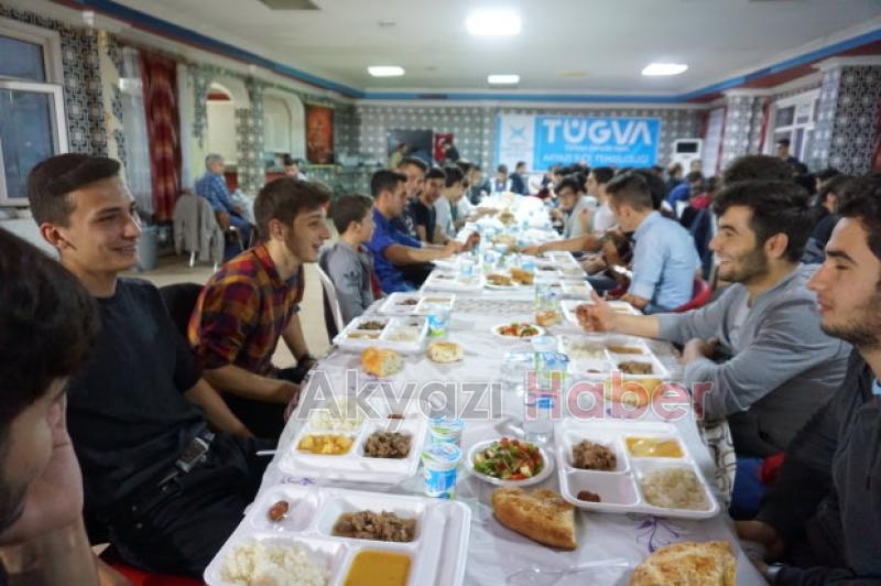 TÜGVA’LI GENÇLER İFTARDA BULUŞTU