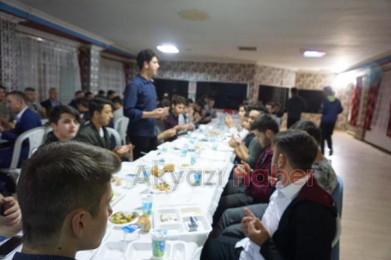 TÜGVA’LI GENÇLER İFTARDA BULUŞTU