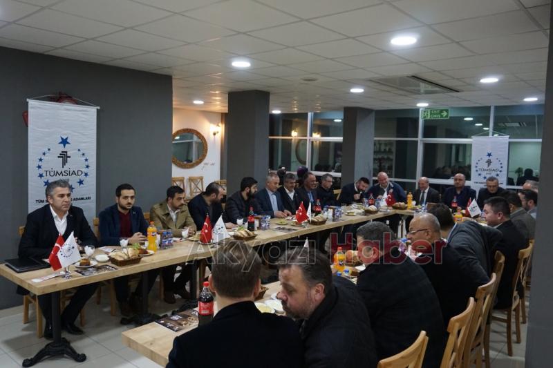 TÜMSİAD Üyeleri Köfteci Turgay’da Bir Araya Geldi