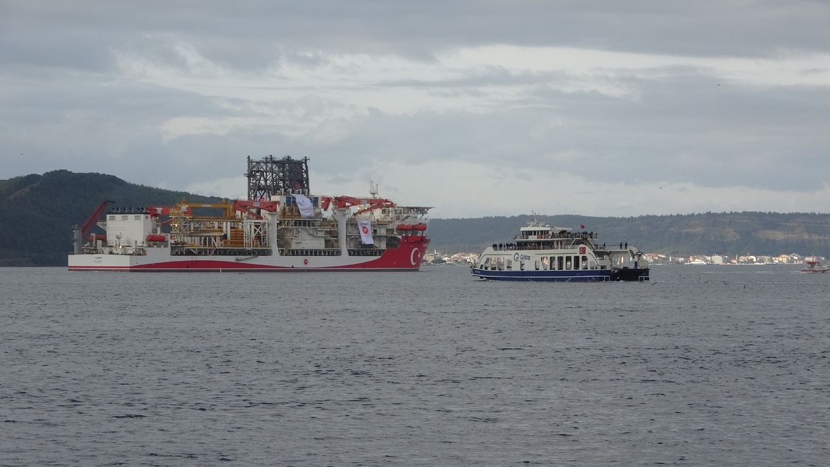 Türk sondaj gemisi Yıldırım Sakarya Gaz Sahası'na geliyor