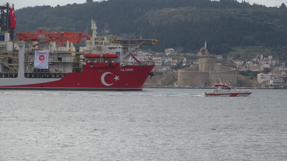 Türk sondaj gemisi Yıldırım Sakarya Gaz Sahası'na geliyor