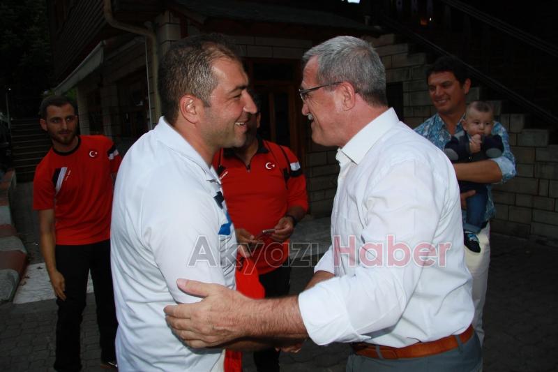 TÜRKİYE KARATE BAYAN MİLLİ TAKIMI AKYAZI’DA