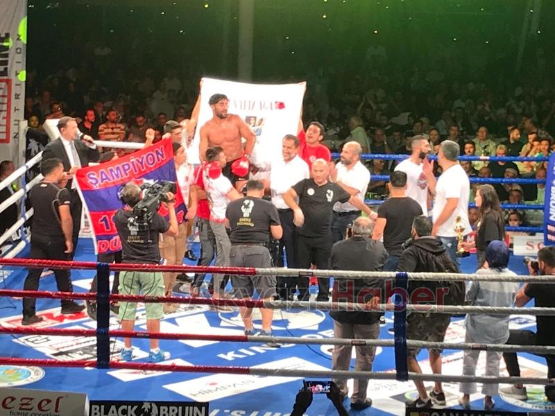 Hendek Bayraktepe Arenada Kick Boks fırtınası nefes kesti