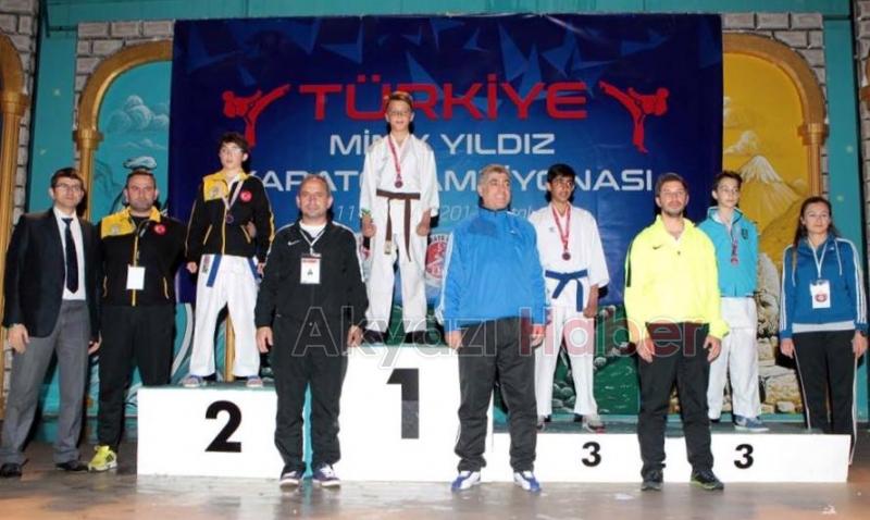 TÜRKİYE ŞAMPİYONASINDAN 3 ALTIN MADALYA