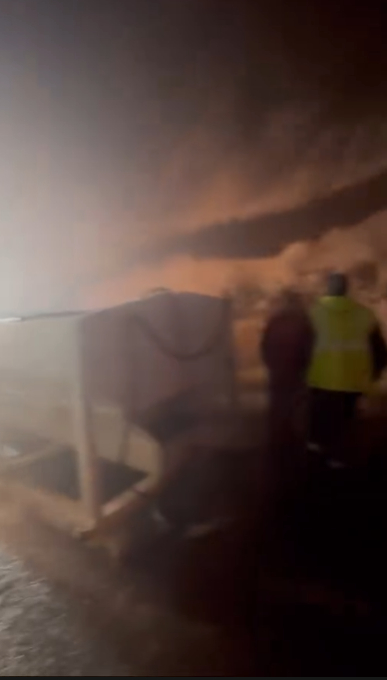 Tuzlama aracının haznesi yola düştü