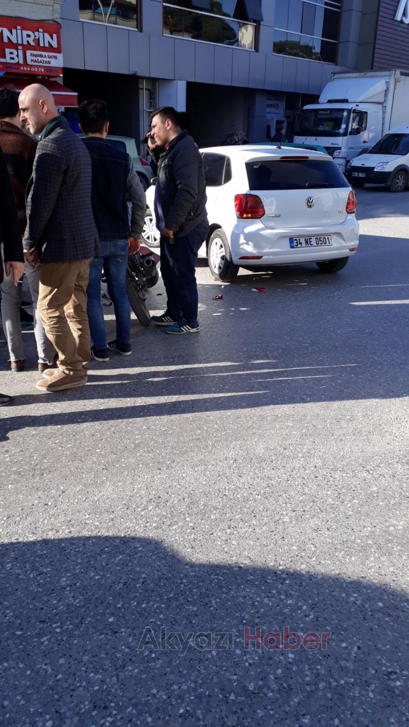 U Dönüşü Yapan Otomobil Motosikletle Çarpıştı