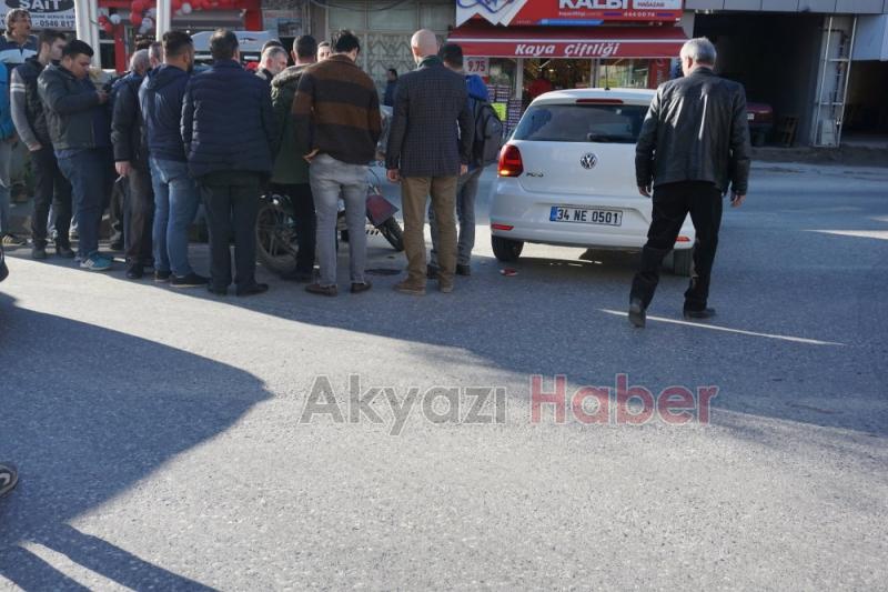 U Dönüşü Yapan Otomobil Motosikletle Çarpıştı