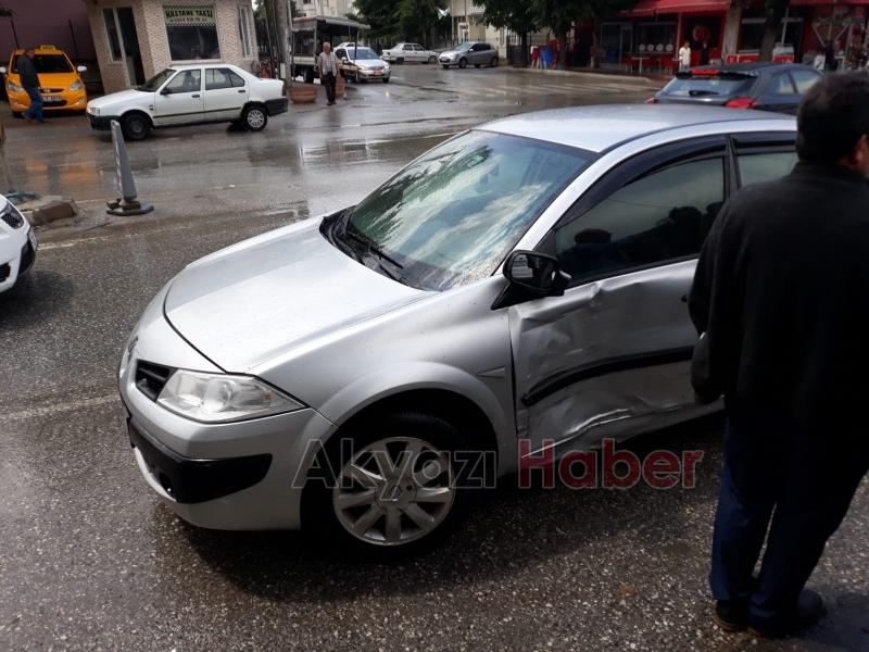 U Dönüşü Yapmak İstedi Kazaya Neden  Oldu