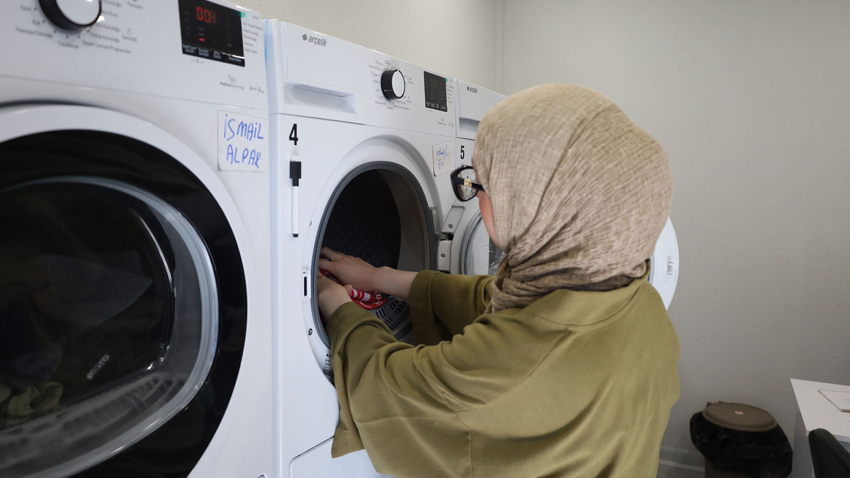 Ücretsiz öğrenci çamaşırhanesine yoğun ilgi