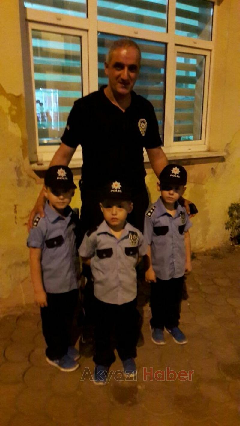 Üçüzlerden Polise Moral Desteği 
