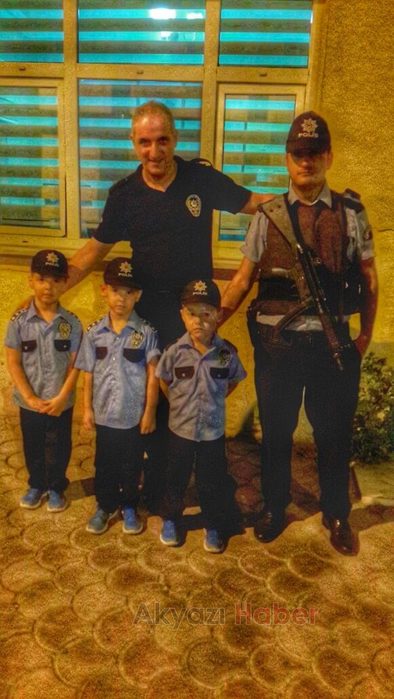 Üçüzlerden Polise Moral Desteği 