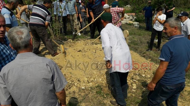 Ümit Serdar Defnedildi