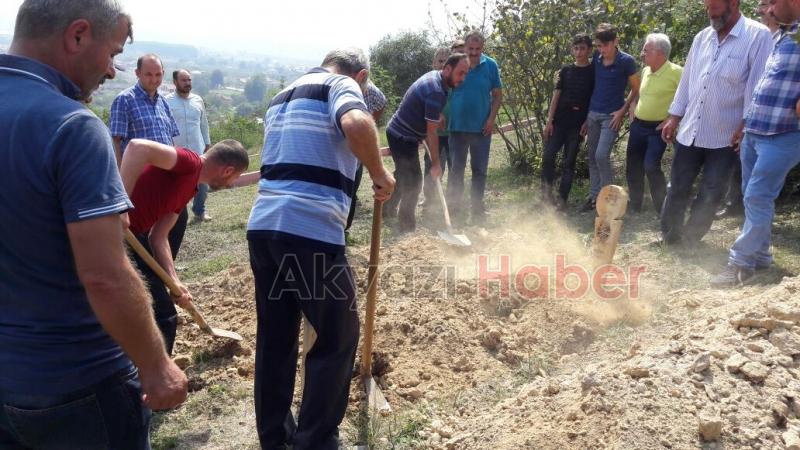 Ümit Serdar Defnedildi