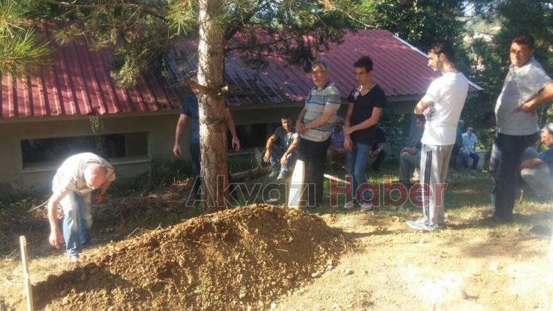 Ümmiye Çakır Defnedildi