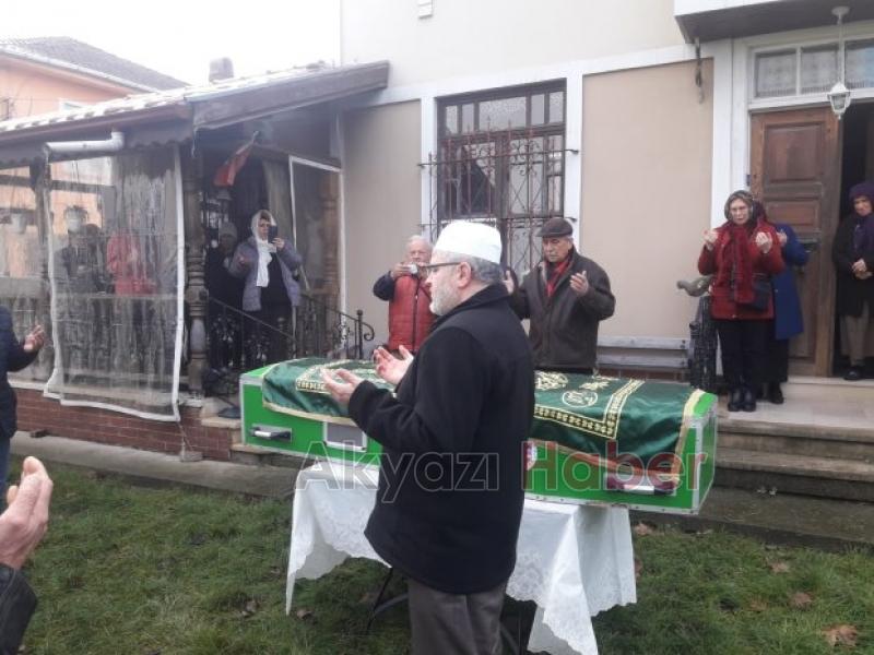 Akyazılı ünlü yönetmenin baba acısı