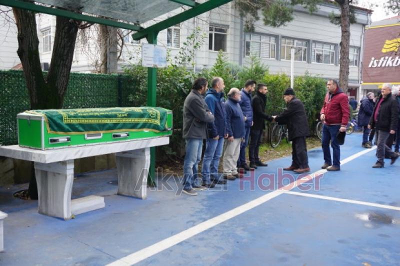 Akyazılı ünlü yönetmenin baba acısı