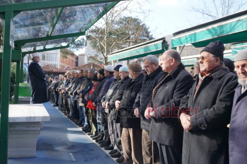 Akyazılı ünlü yönetmenin baba acısı