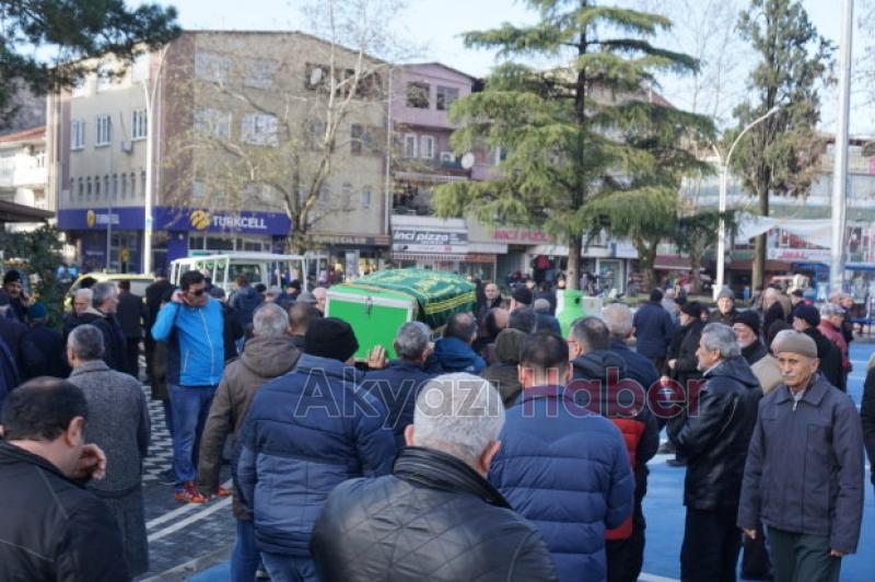 Akyazılı ünlü yönetmenin baba acısı