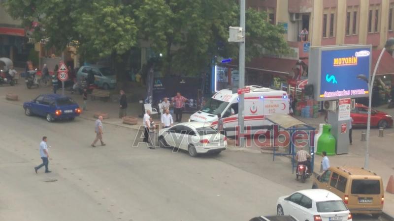 UYGUNSUZ PARK AMBULANSIN YOLA ÇIKIŞINI ENGELLEDİ