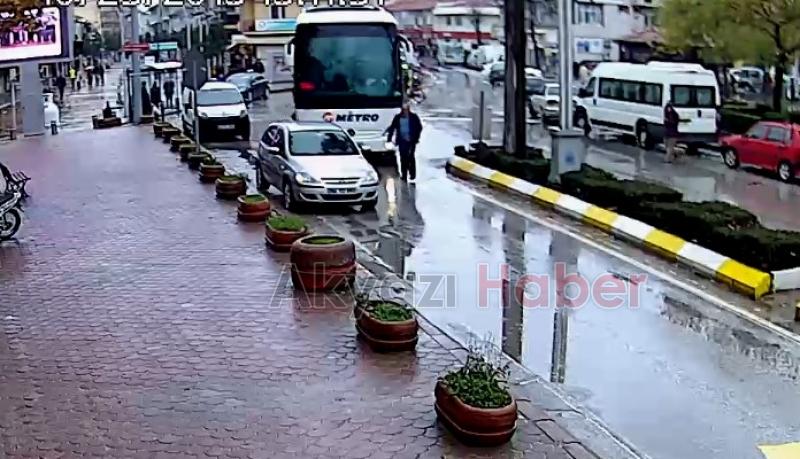 Uygunsuz Park Çarşı İçinde Trafiği Kitlemeye Devam Ediyor
