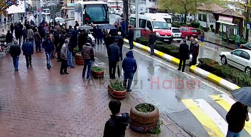 Uygunsuz Park Çarşı İçinde Trafiği Kitlemeye Devam Ediyor