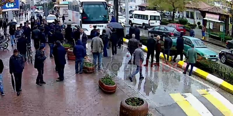 Uygunsuz Park Çarşı İçinde Trafiği Kitlemeye Devam Ediyor