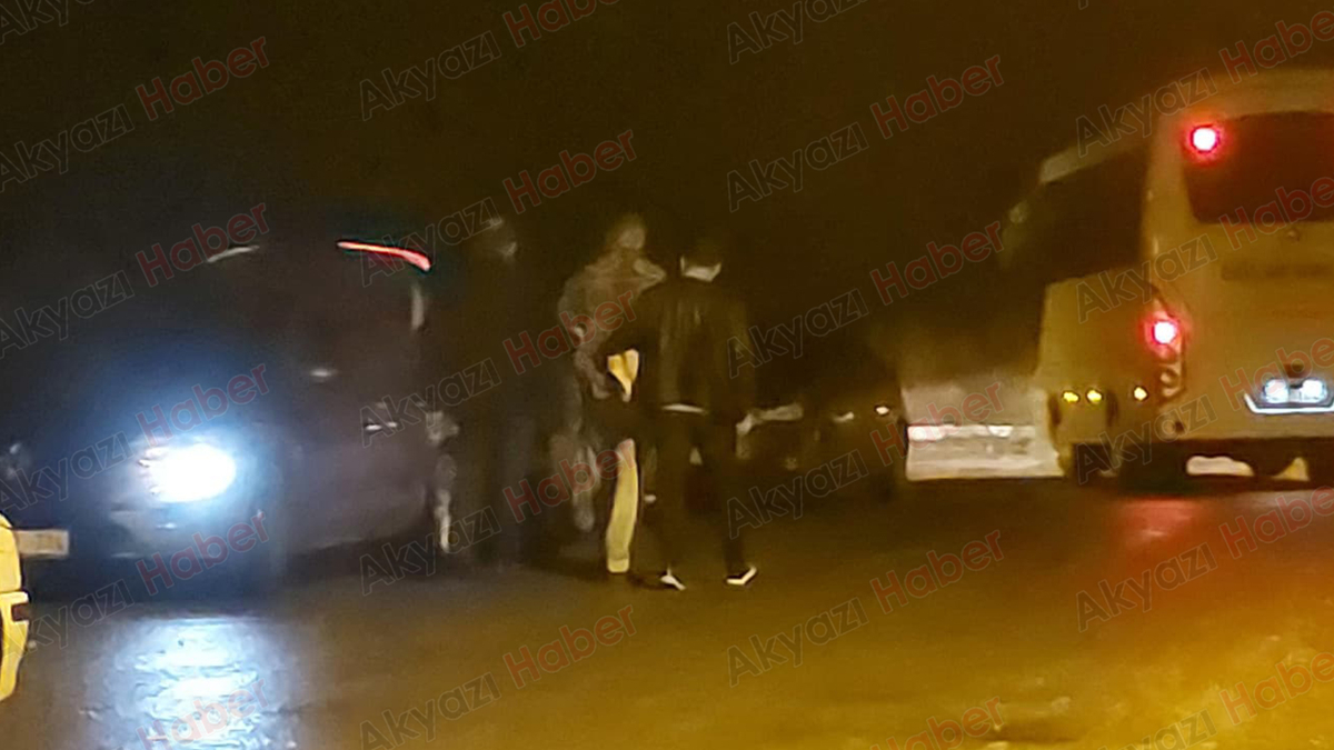 Uyuşturucuyu klozete dökmeden yakalandılar!