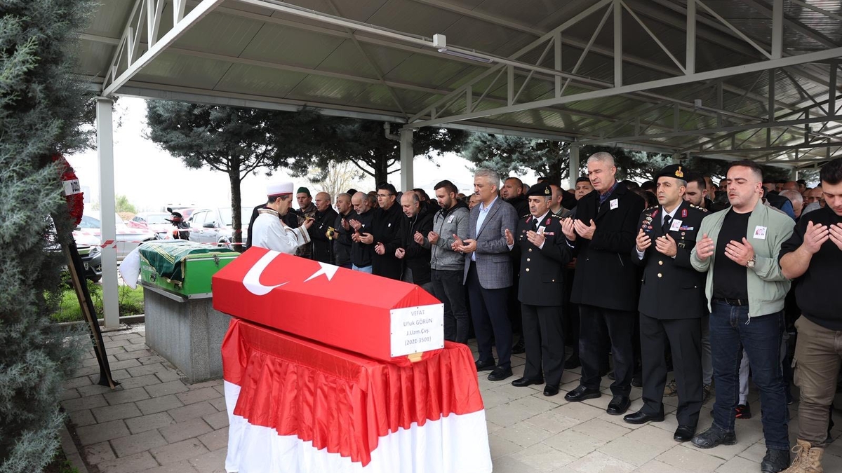 Uzman çavuş kalbine yenik düştü