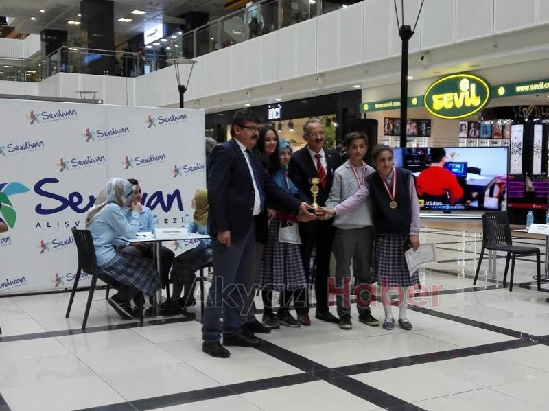 Vakıf Ortaokulu İl Genelindeki 244 Ortaokul Arasinda Sakarya 2.si Oldu