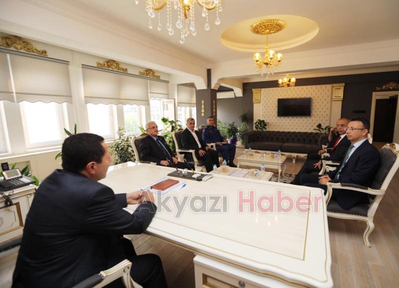 Vali Balkanlıoğlu’ndan İlçelere Hayırlı Olsun Ziyaretleri