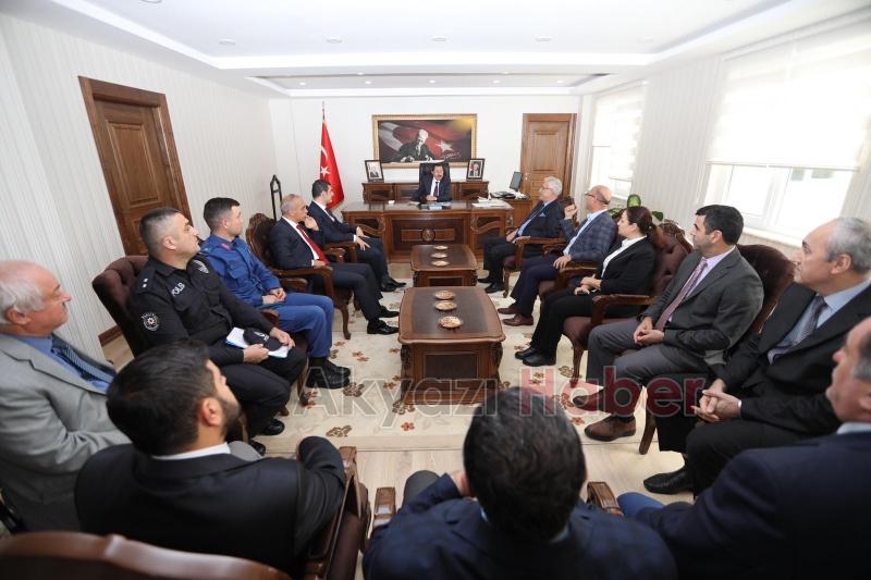 Vali Balkanlıoğlu’ndan İlçelere Hayırlı Olsun Ziyaretleri