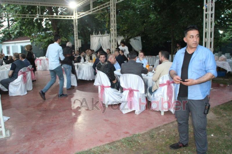 Vali Çoş Akyazılı Muhtarların İftarına Katıldı