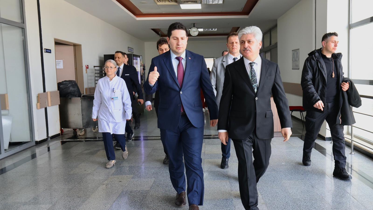 Vali Doğan SEAH'ta hastaları ziyaret etti