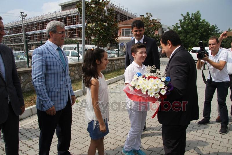 VALİ İRFAN BALKANLIOĞLU’NDAN AKYAZI’YA ZİYARET