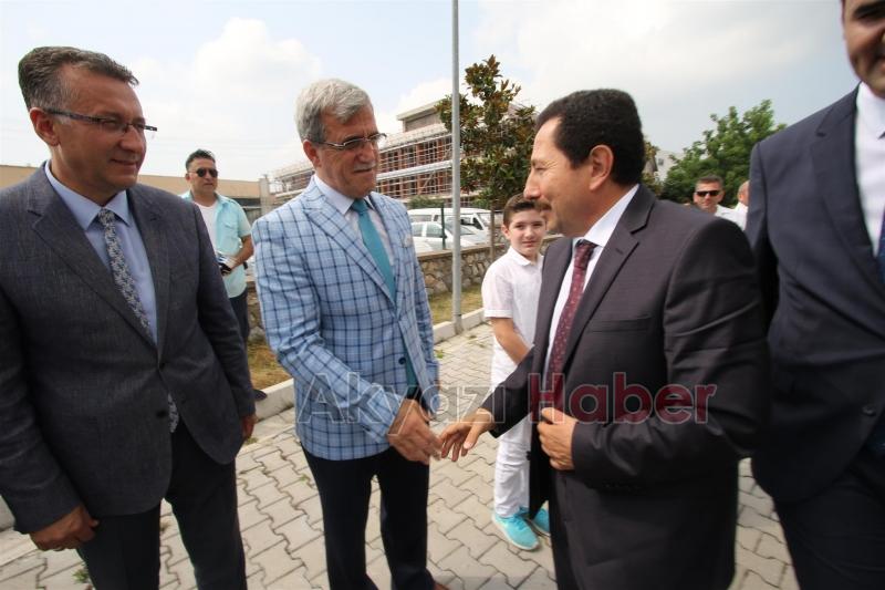 VALİ İRFAN BALKANLIOĞLU’NDAN AKYAZI’YA ZİYARET