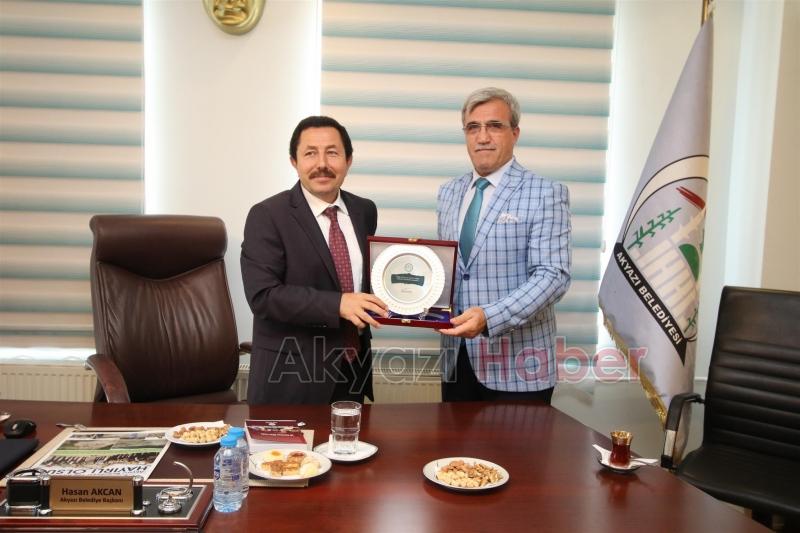 VALİ İRFAN BALKANLIOĞLU’NDAN AKYAZI’YA ZİYARET