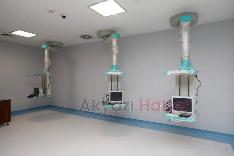 Vali yeni hastaneyi inceledi