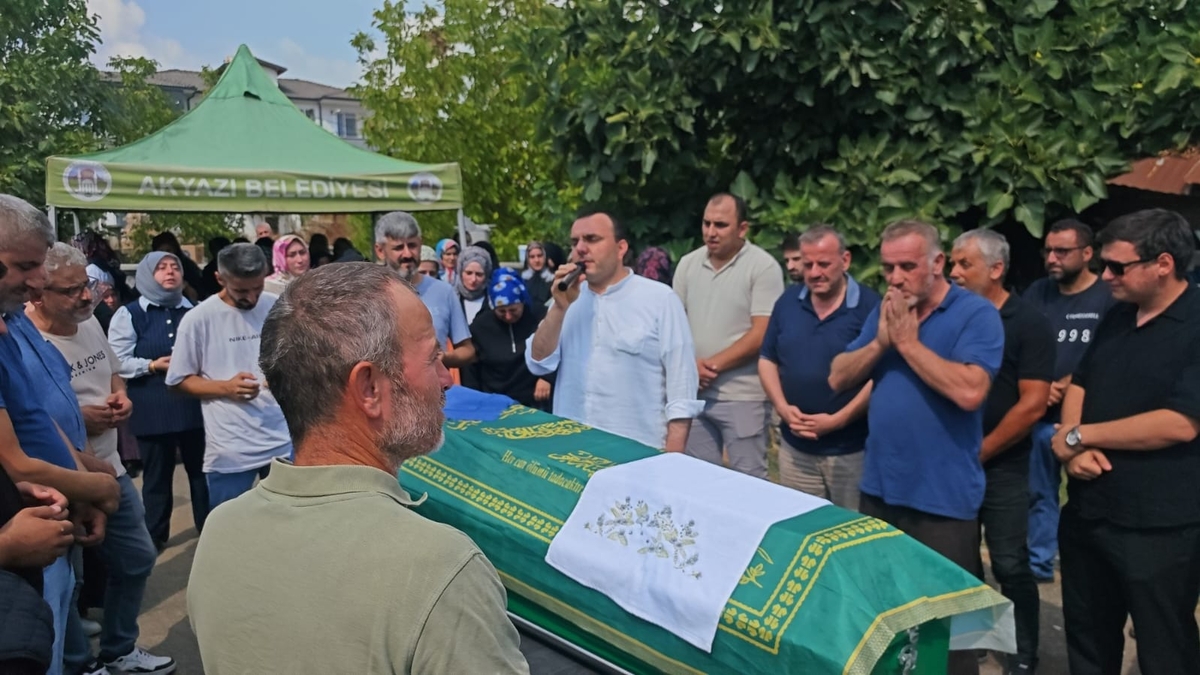 Vesile Tekin defnedildi