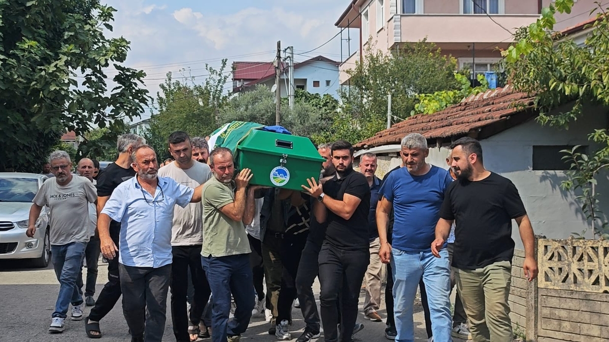 Vesile Tekin defnedildi