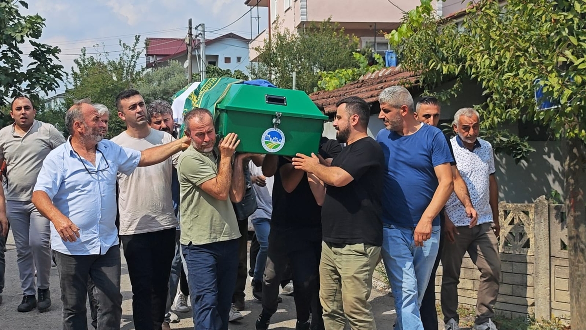 Vesile Tekin defnedildi