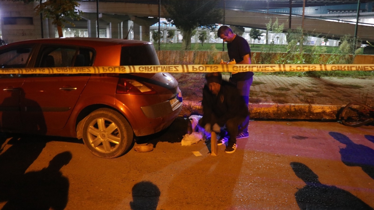 Vicdanları sızlatan kaza; Bisikletli öldü; Sürücü kaçtı