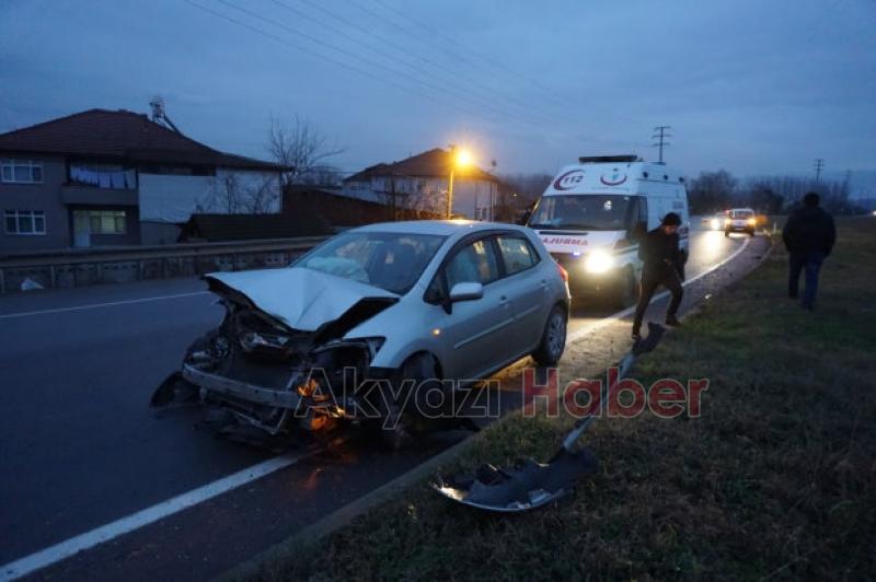 Virajı alamadı bariyerlere çarpıp durabildi