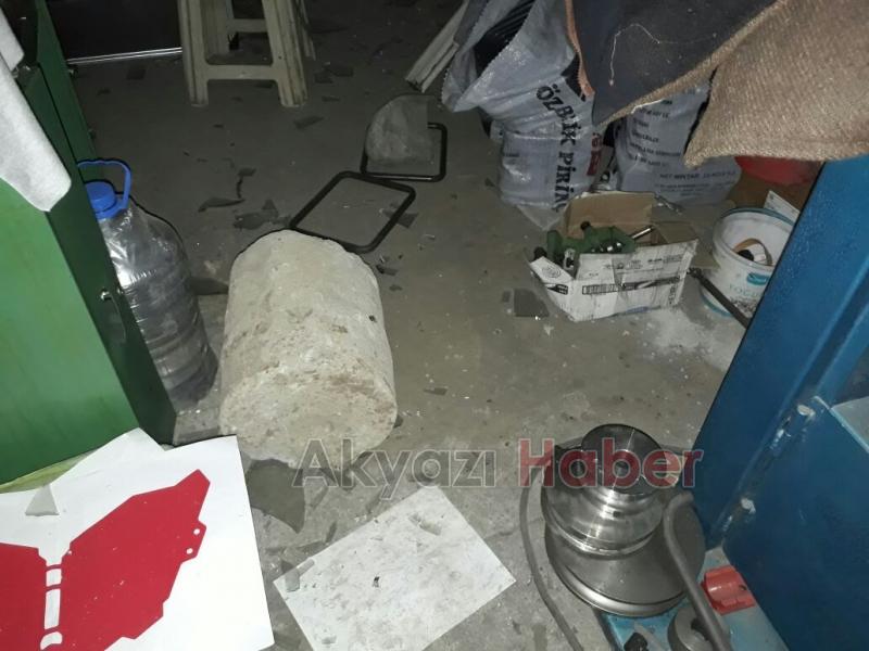 Virajı Alamayınca Minibüse Çarptı