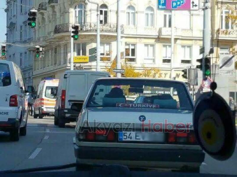 Viyana'da 54  plakalı Doğan